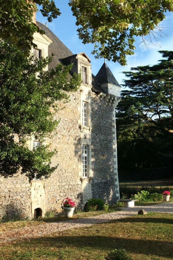 مبيت وإفطار Saint-Aubin-de-Luigné Chateau De La Fresnaye المظهر الخارجي الصورة